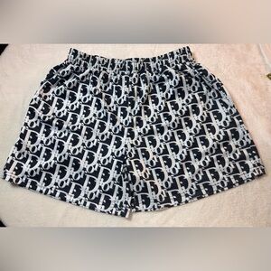 Fashion Black and White Monogram Shorts Size Large